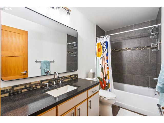 12370 Sw WHEATLAND Dr, Sherwood, OR 97140