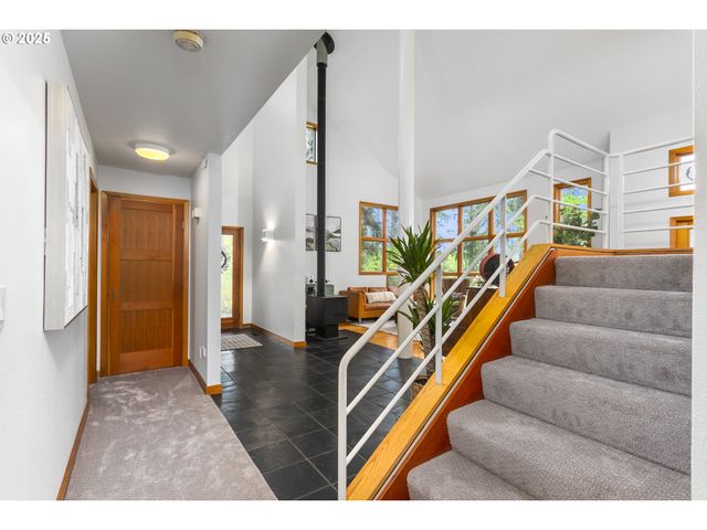 12370 Sw WHEATLAND Dr, Sherwood, OR 97140