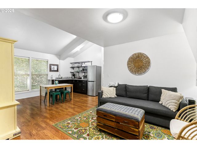 12370 Sw WHEATLAND Dr, Sherwood, OR 97140