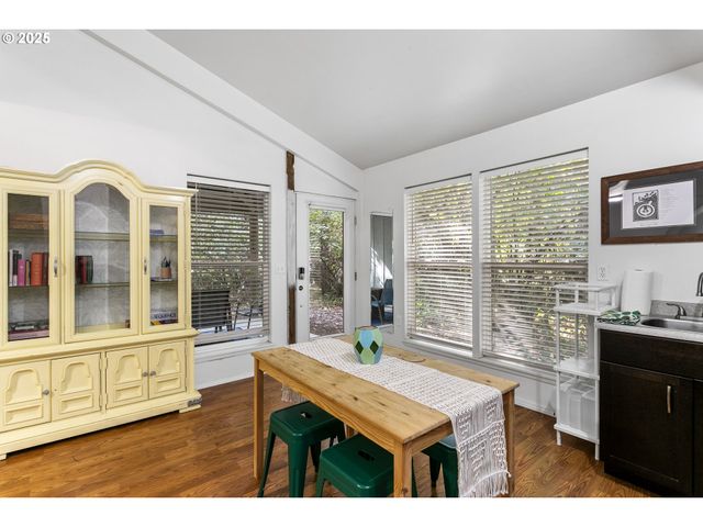 12370 Sw WHEATLAND Dr, Sherwood, OR 97140