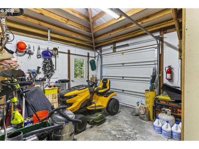 12370 Sw WHEATLAND Dr, Sherwood, OR 97140