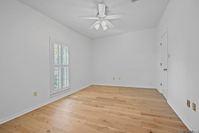 5845 S Shore Dr, Baton Rouge, LA 70817