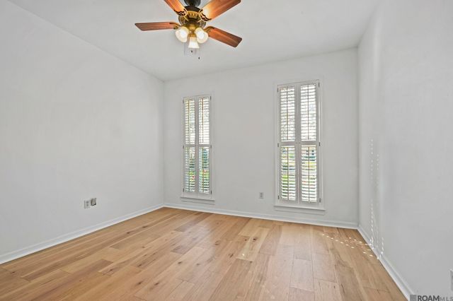 5845 S Shore Dr, Baton Rouge, LA 70817