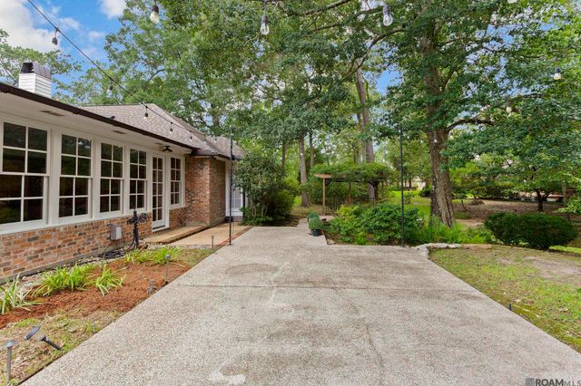 5845 S Shore Dr, Baton Rouge, LA 70817