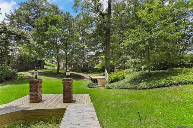 5845 S Shore Dr, Baton Rouge, LA 70817