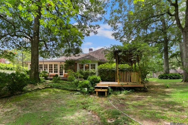 5845 S Shore Dr, Baton Rouge, LA 70817