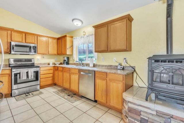 5012 Meadow Glen Dr, Grizzly Flats, CA 95636