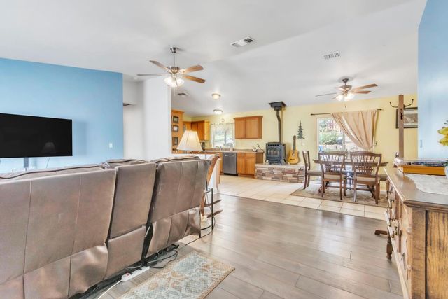 5012 Meadow Glen Dr, Grizzly Flats, CA 95636