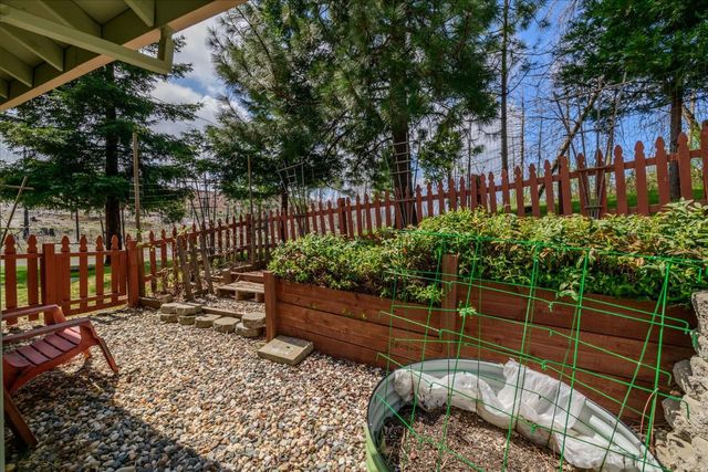 5012 Meadow Glen Dr, Grizzly Flats, CA 95636