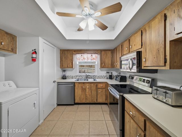 420 Banana Cay Dr Apt A, South Daytona, FL 32119