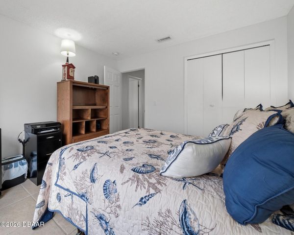 420 Banana Cay Dr Apt A, South Daytona, FL 32119