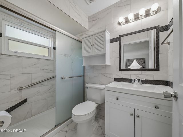 420 Banana Cay Dr Apt A, South Daytona, FL 32119