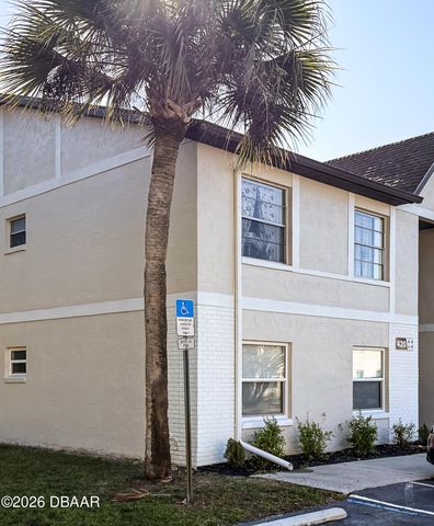 420 Banana Cay Dr Apt A, South Daytona, FL 32119