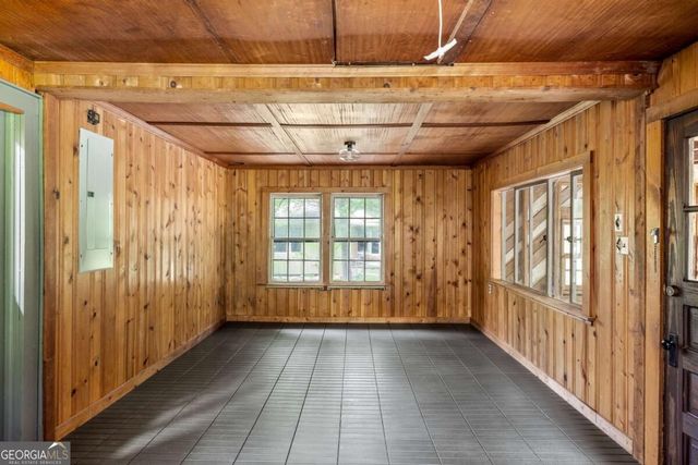 889 Milam Circle, Clarkston, GA 30021