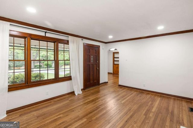 889 Milam Circle, Clarkston, GA 30021