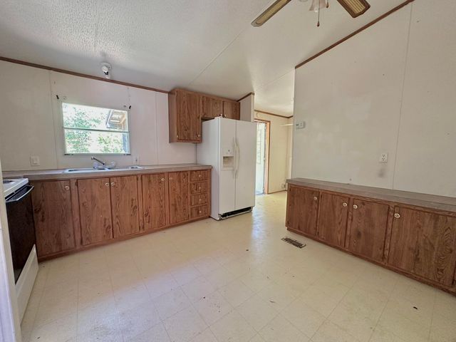 1329 State Hwy 776, Monticello, KY 42633