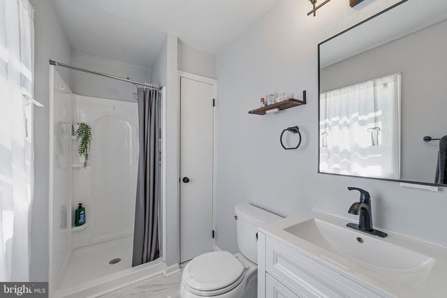 590 SUNHAVEN DR, Clayton, NJ 08312