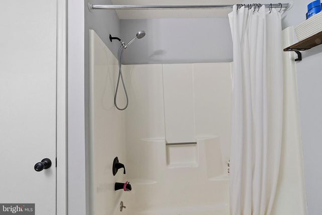 590 SUNHAVEN DR, Clayton, NJ 08312