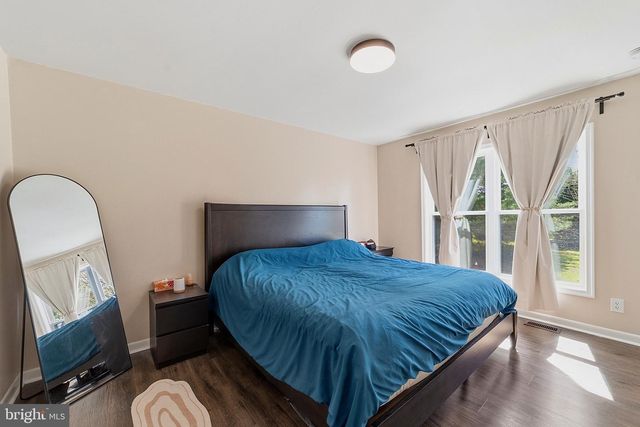 590 SUNHAVEN DR, Clayton, NJ 08312