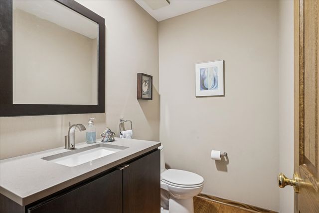 7612 Ridgewood Lane, Burr Ridge, IL 60527