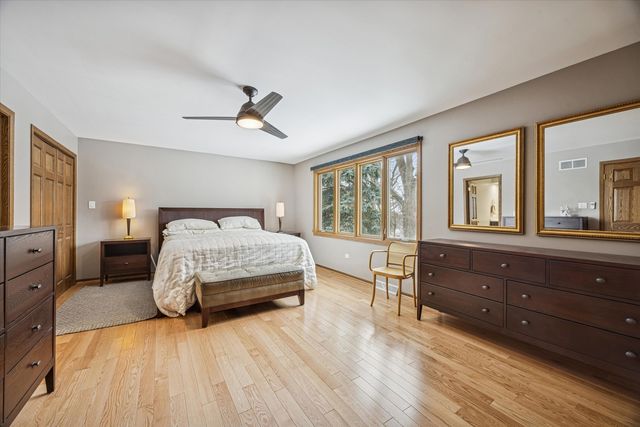 7612 Ridgewood Lane, Burr Ridge, IL 60527