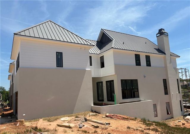 180 5th Street, Fayetteville, GA 30214