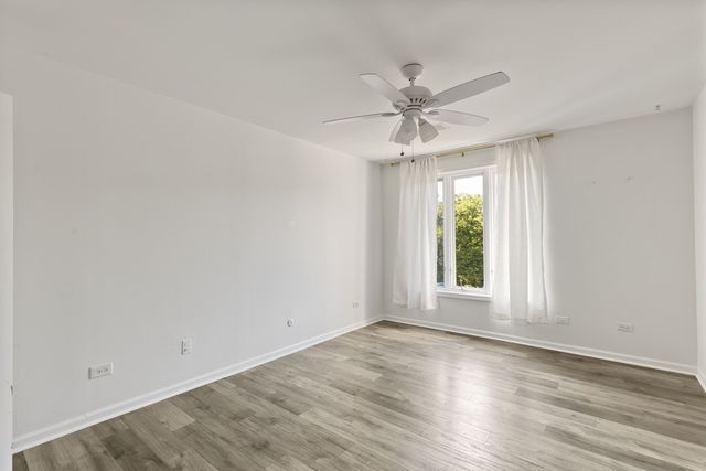 5501 Lincoln Avenue 404, Morton Grove, IL 60053