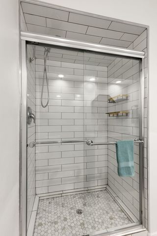 5501 Lincoln Avenue 404, Morton Grove, IL 60053