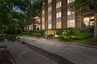 5501 Lincoln Avenue 404, Morton Grove, IL 60053