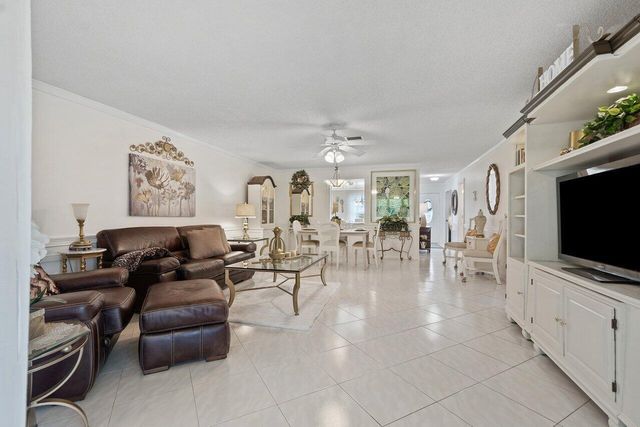 5010 Privet Place 101, Delray Beach, FL 33484
