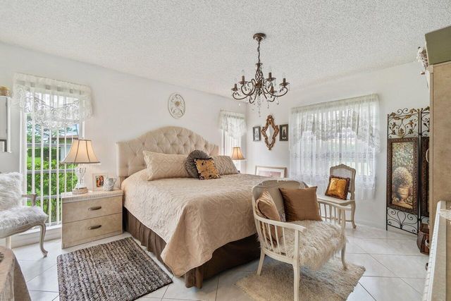 5010 Privet Place 101, Delray Beach, FL 33484