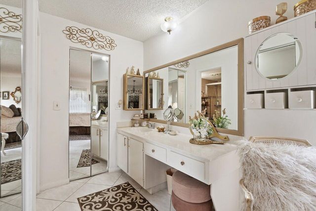 5010 Privet Place 101, Delray Beach, FL 33484
