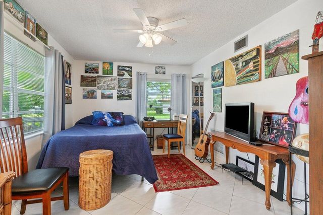 5010 Privet Place 101, Delray Beach, FL 33484