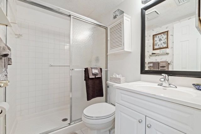 5010 Privet Place 101, Delray Beach, FL 33484