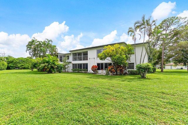 5010 Privet Place 101, Delray Beach, FL 33484