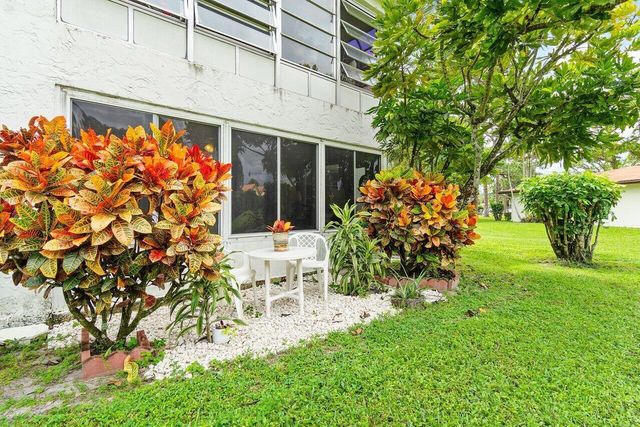 5010 Privet Place 101, Delray Beach, FL 33484