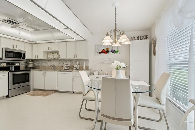 5010 Privet Place 101, Delray Beach, FL 33484