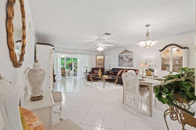 5010 Privet Place 101, Delray Beach, FL 33484
