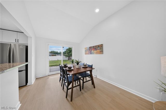 13986 Cherokee Trail, Middleburg Heights, OH 44130