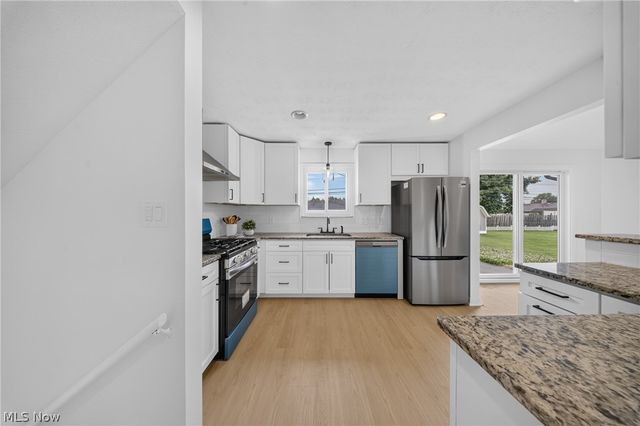13986 Cherokee Trail, Middleburg Heights, OH 44130