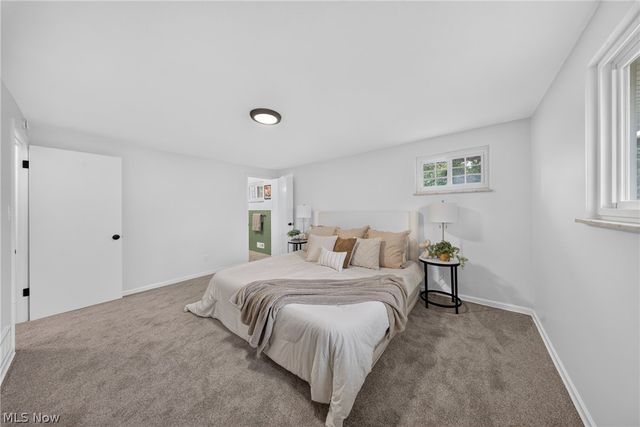 13986 Cherokee Trail, Middleburg Heights, OH 44130