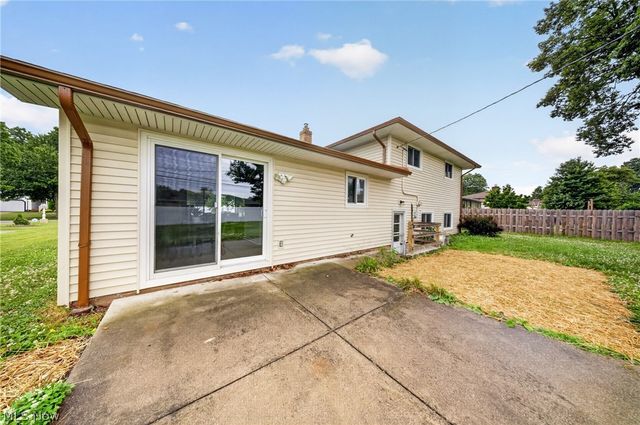 13986 Cherokee Trail, Middleburg Heights, OH 44130