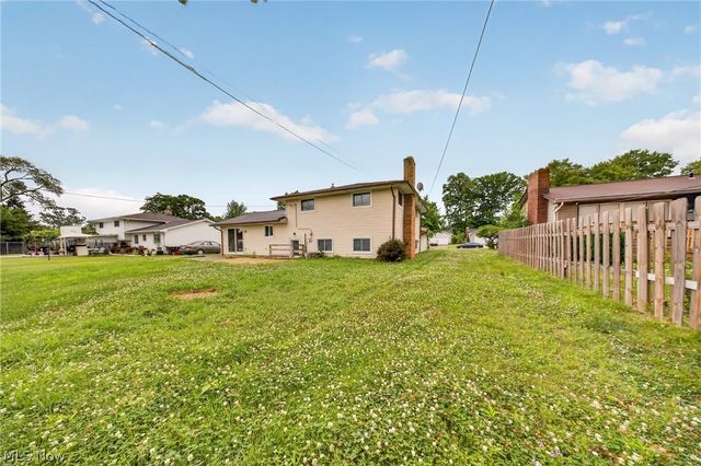 13986 Cherokee Trail, Middleburg Heights, OH 44130