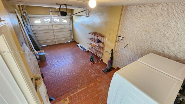 14249 SW 90th Ter, Miami, FL 33186