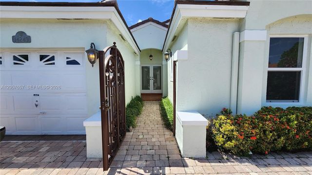 14249 SW 90th Ter, Miami, FL 33186