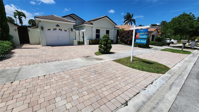 14249 SW 90th Ter, Miami, FL 33186
