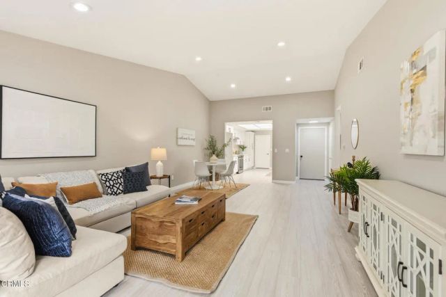 35124 Village 35, Camarillo, CA 93012