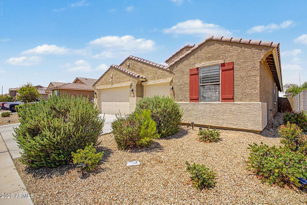 18146 W ROBIN Lane, Surprise, AZ 85387 — photo 3