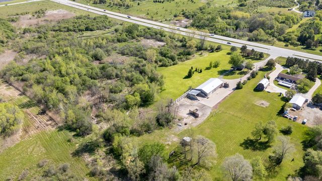 W240S4901 Highway 164, Waukesha, WI 53189