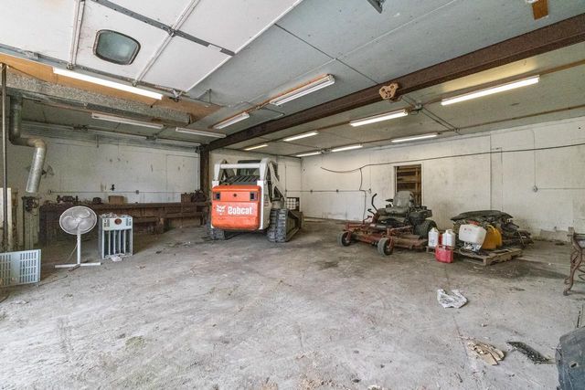 W240S4901 Highway 164, Waukesha, WI 53189